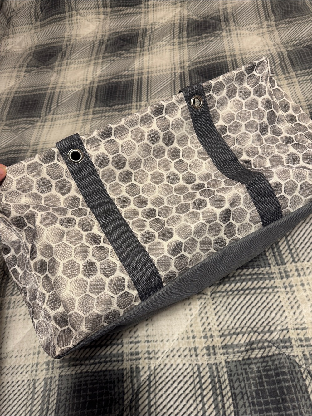 Thirty-One Large Utility Tote - Picture 5 of 8